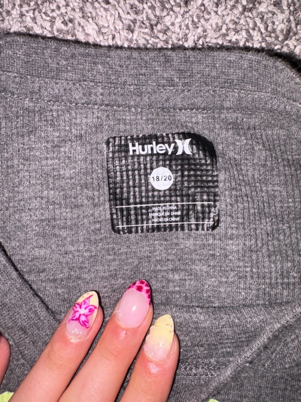 Hurley Vintage Y2K Gray Long Sleeve Logo Shirt - Picture 3 of 4